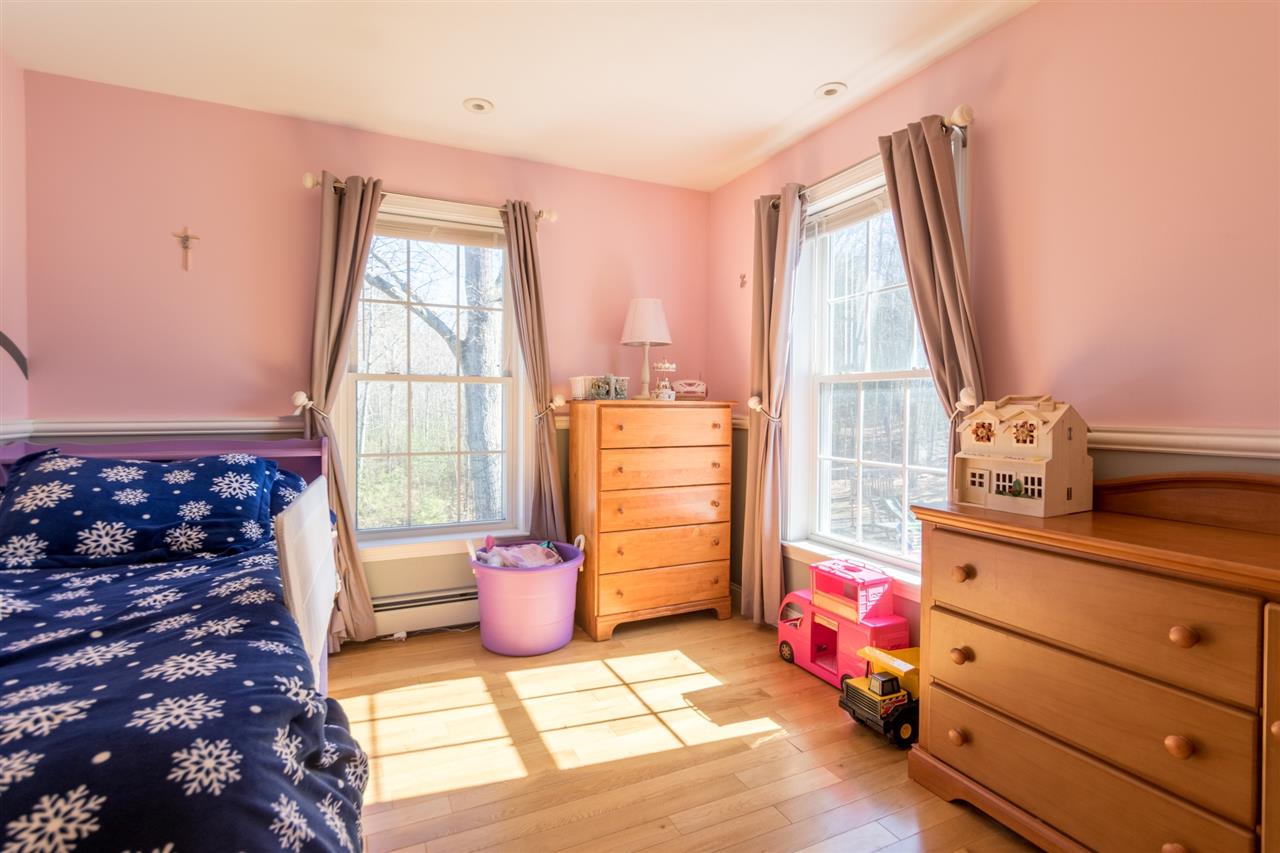 56 Hampton Road Exeter, NH 03833 - Photo 18 of 33