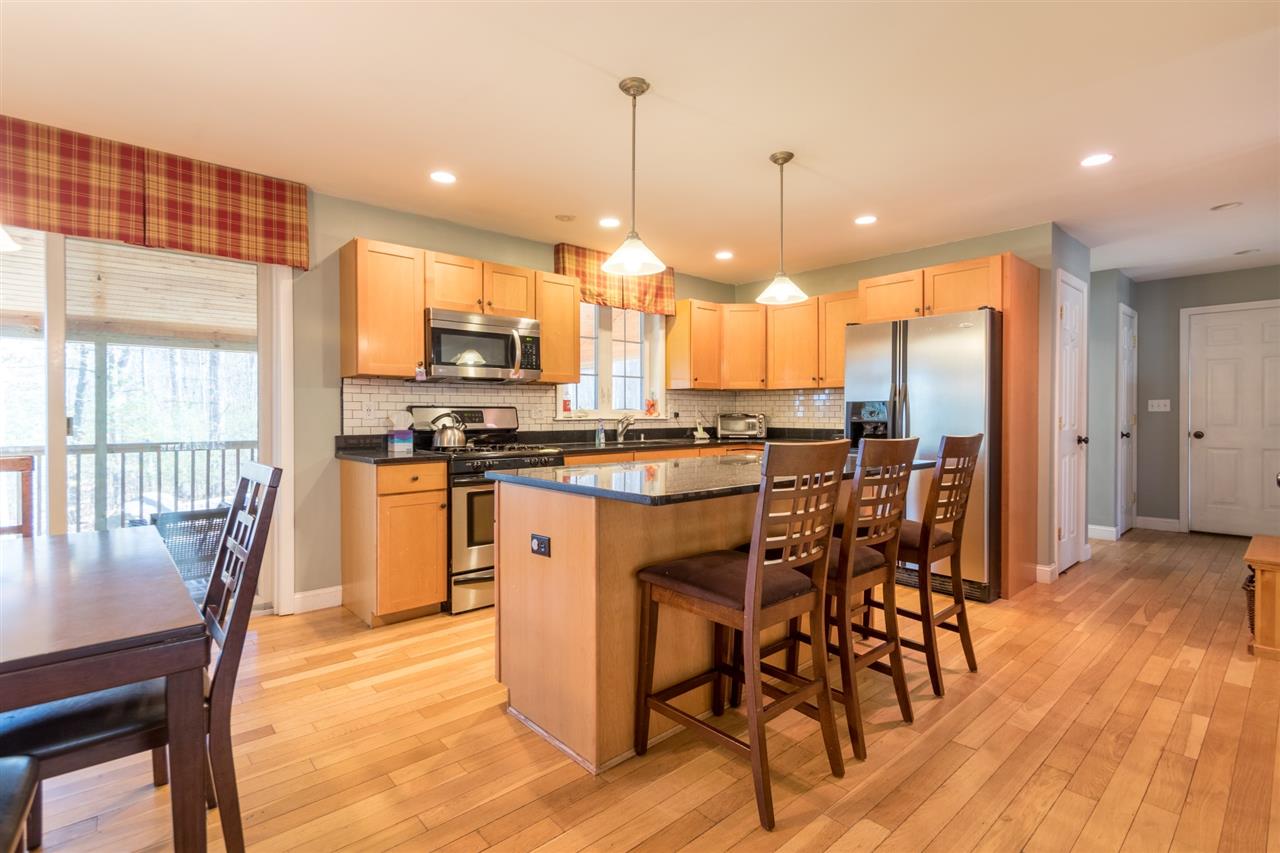 56 Hampton Road Exeter, NH 03833 - Photo 4 of 33