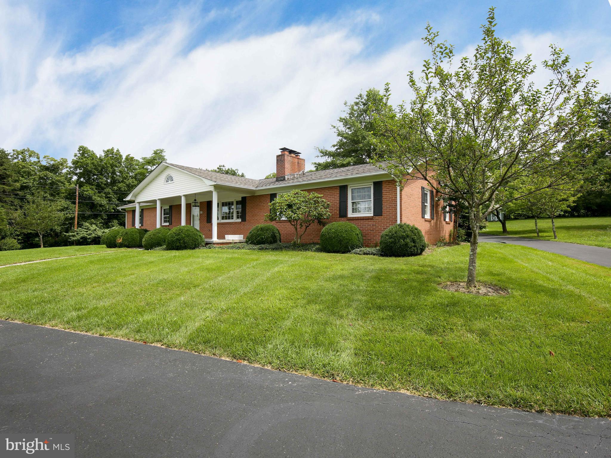 307 Marple Road Winchester, VA 22603 - Photo 1 of 46 Gallery Image 1