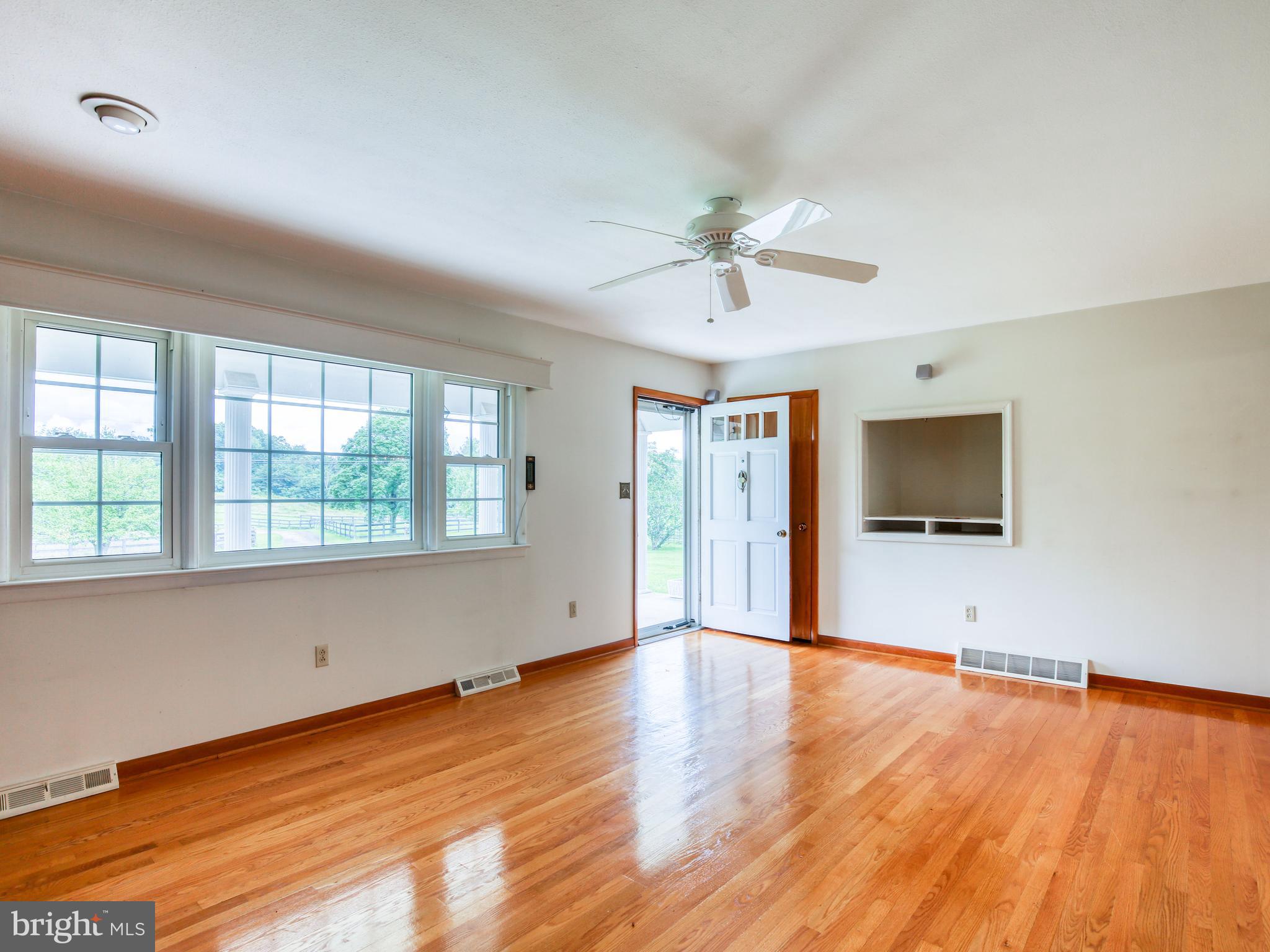 307 Marple Road Winchester, VA 22603 - Photo 8 of 46 Gallery Image 8