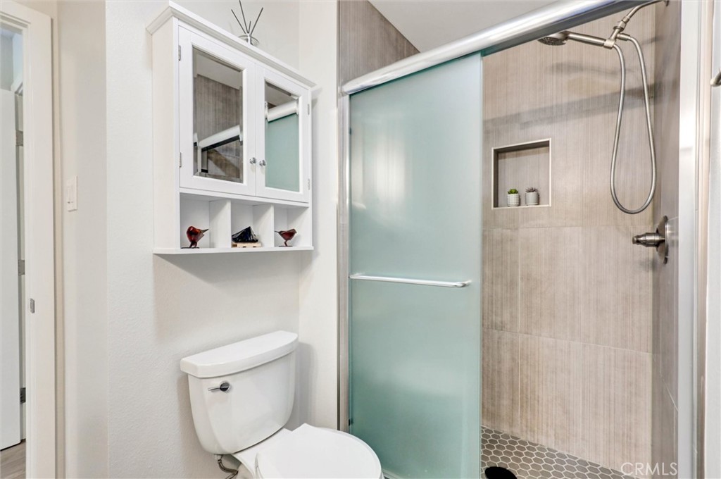 7890 East Spring Street, Unit 23H Long Beach, CA 90815 - Photo 23 of 39 Second bathroom