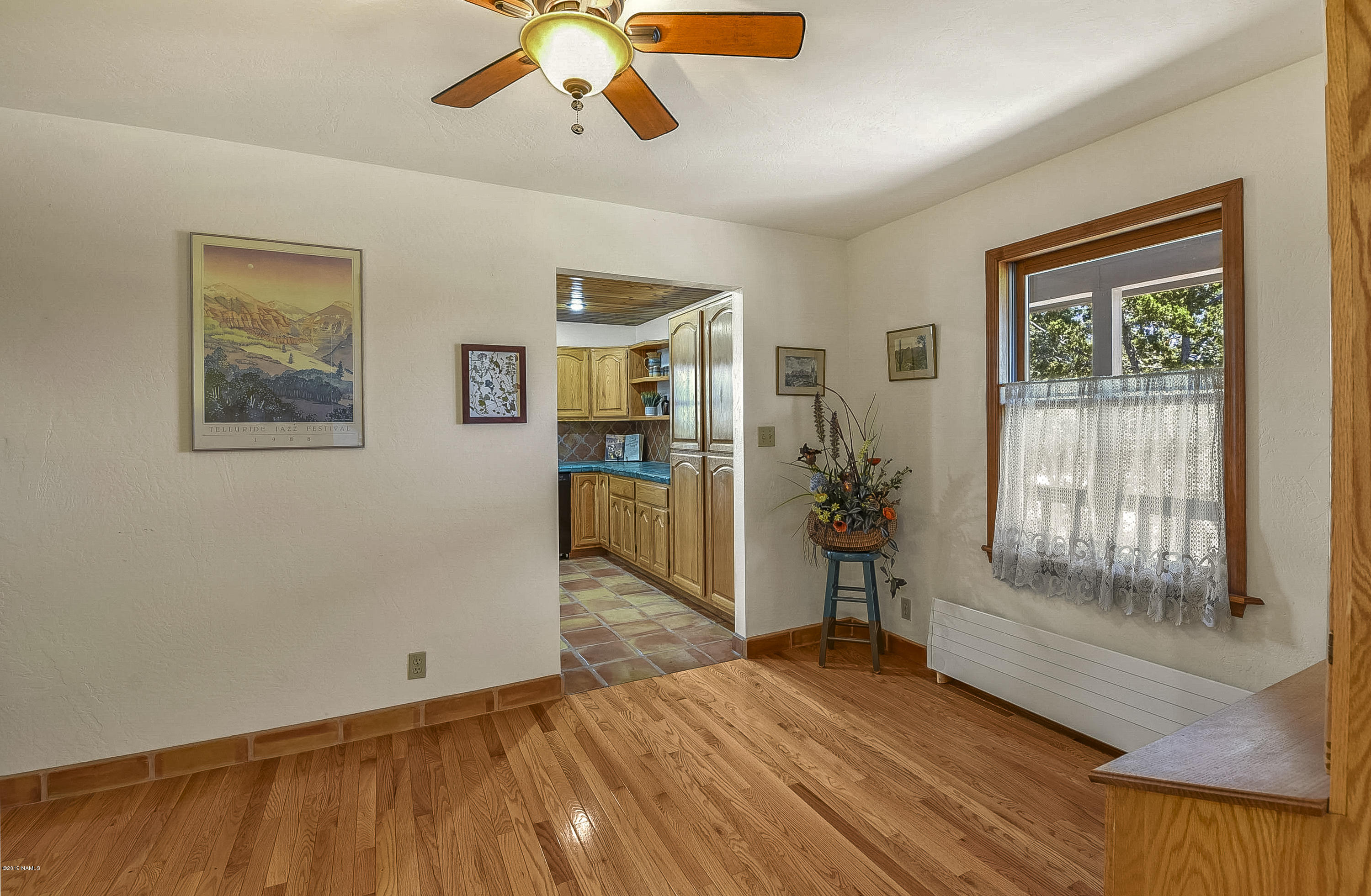5950 Leupp Road Flagstaff, AZ 86004 - Photo 18 of 67 Dining room