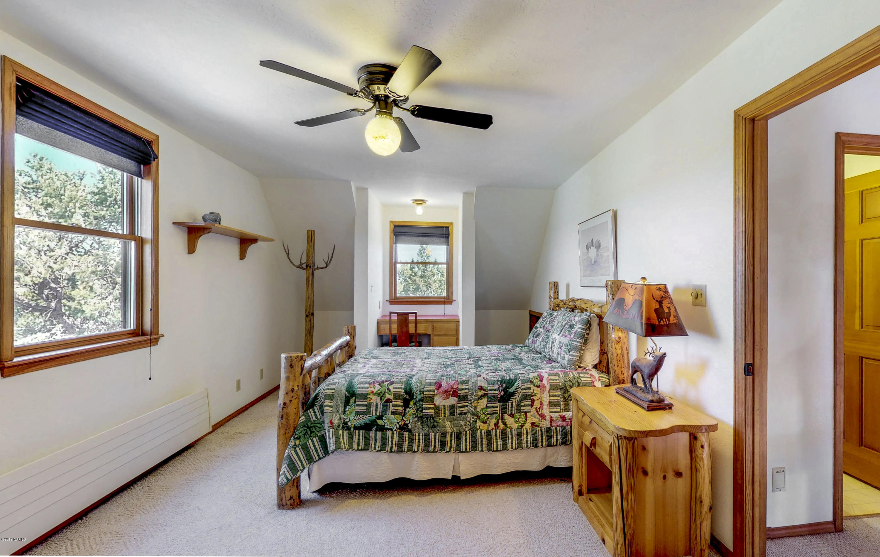 5950 Leupp Road Flagstaff, AZ 86004 - Photo 29 of 67 Upstairs 2nd guest room
