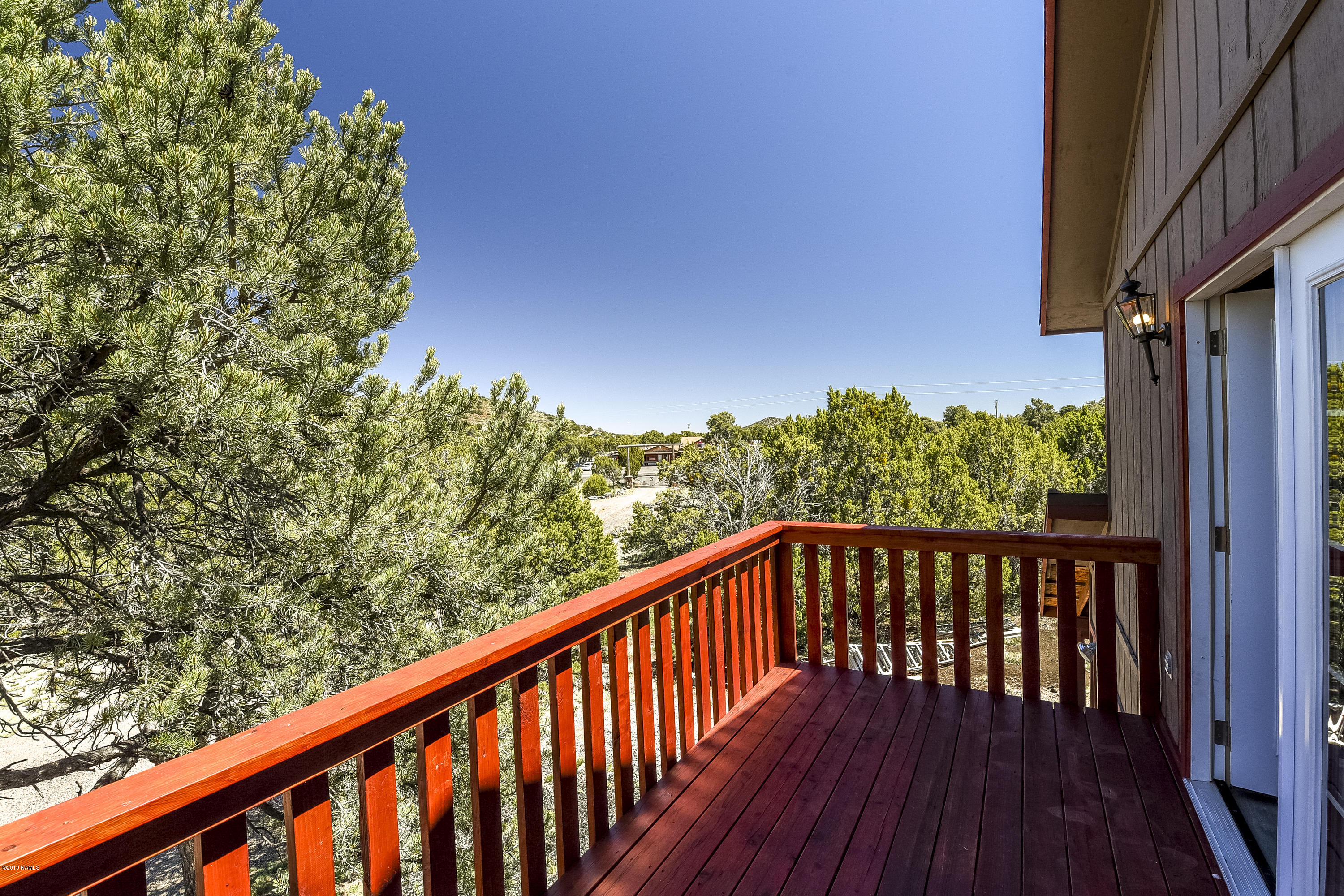 5950 Leupp Road Flagstaff, AZ 86004 - Photo 49 of 67 Guest house deck