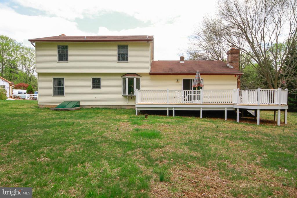 8 Ridgecliff Court Kingsville, MD 21087 - Photo 2 of 30 Exterior (Rear)