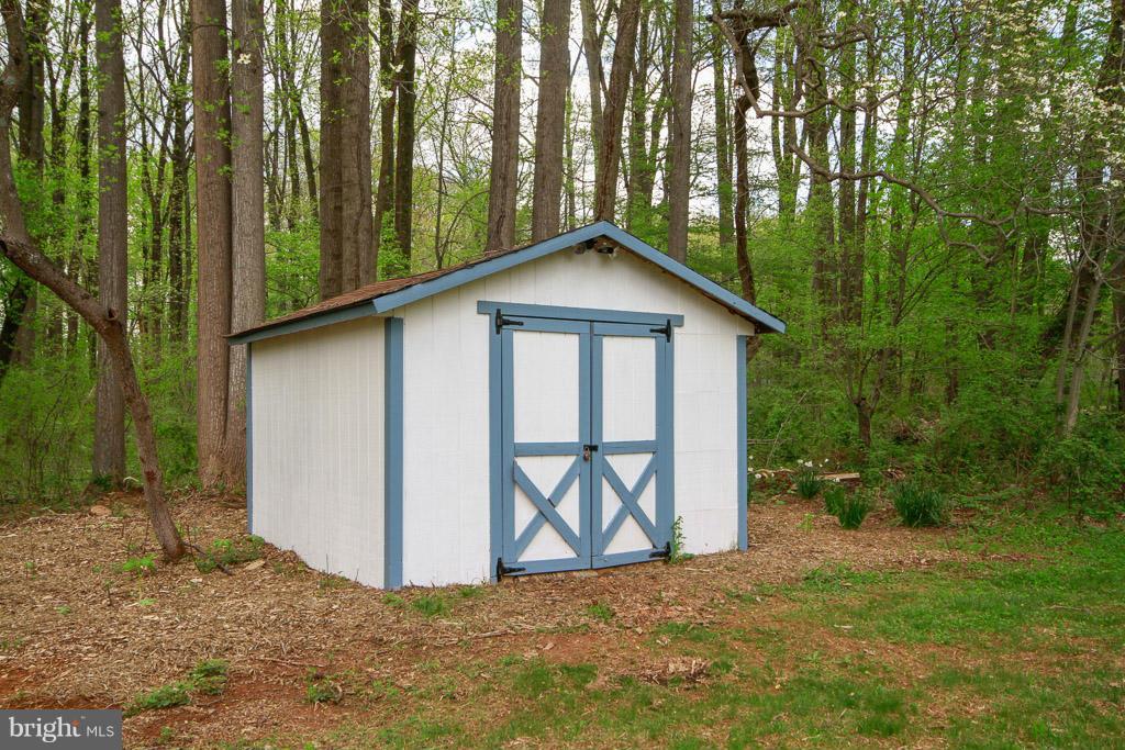 8 Ridgecliff Court Kingsville, MD 21087 - Photo 3 of 30 Shed