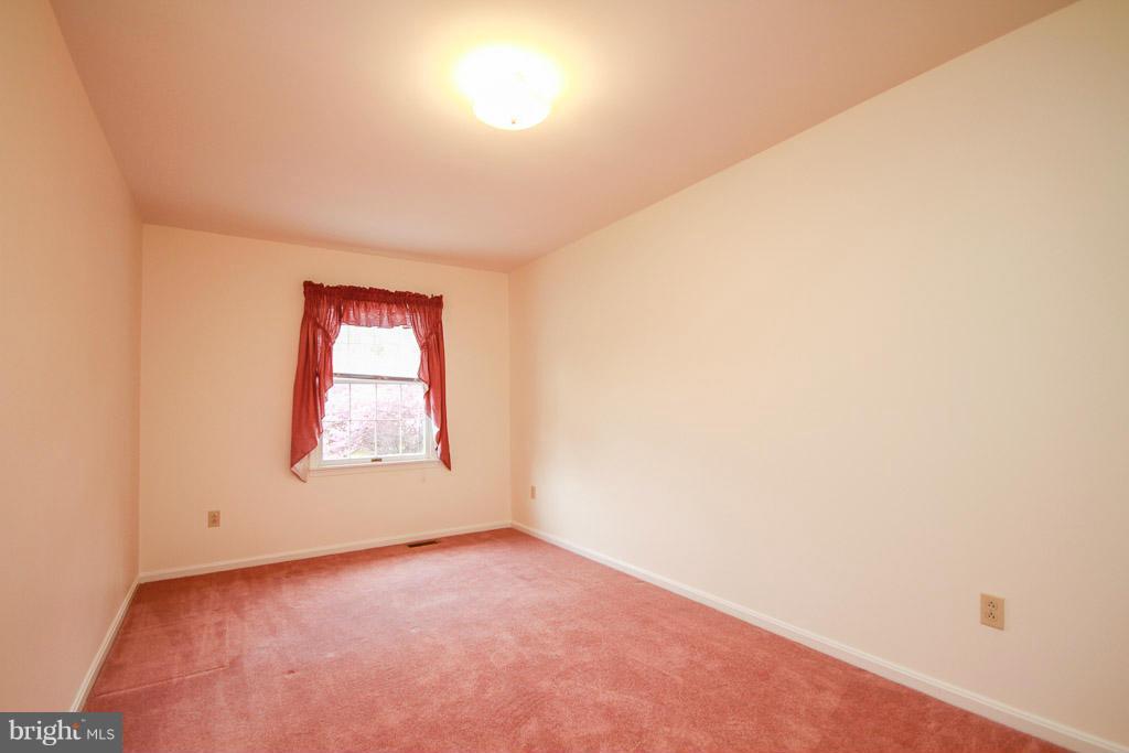 8 Ridgecliff Court Kingsville, MD 21087 - Photo 24 of 30 Bedroom Two