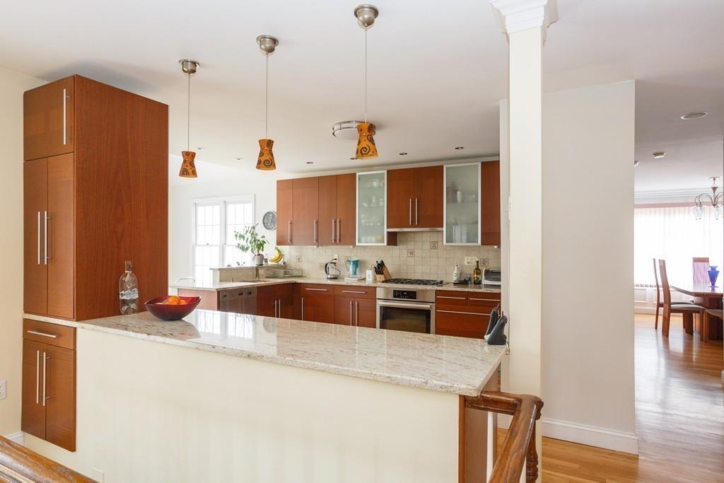 886 Central Avenue Needham, MA 02492 - Photo 12 of 32