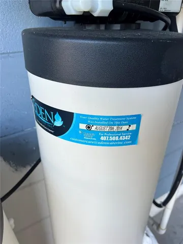 a view of utility room