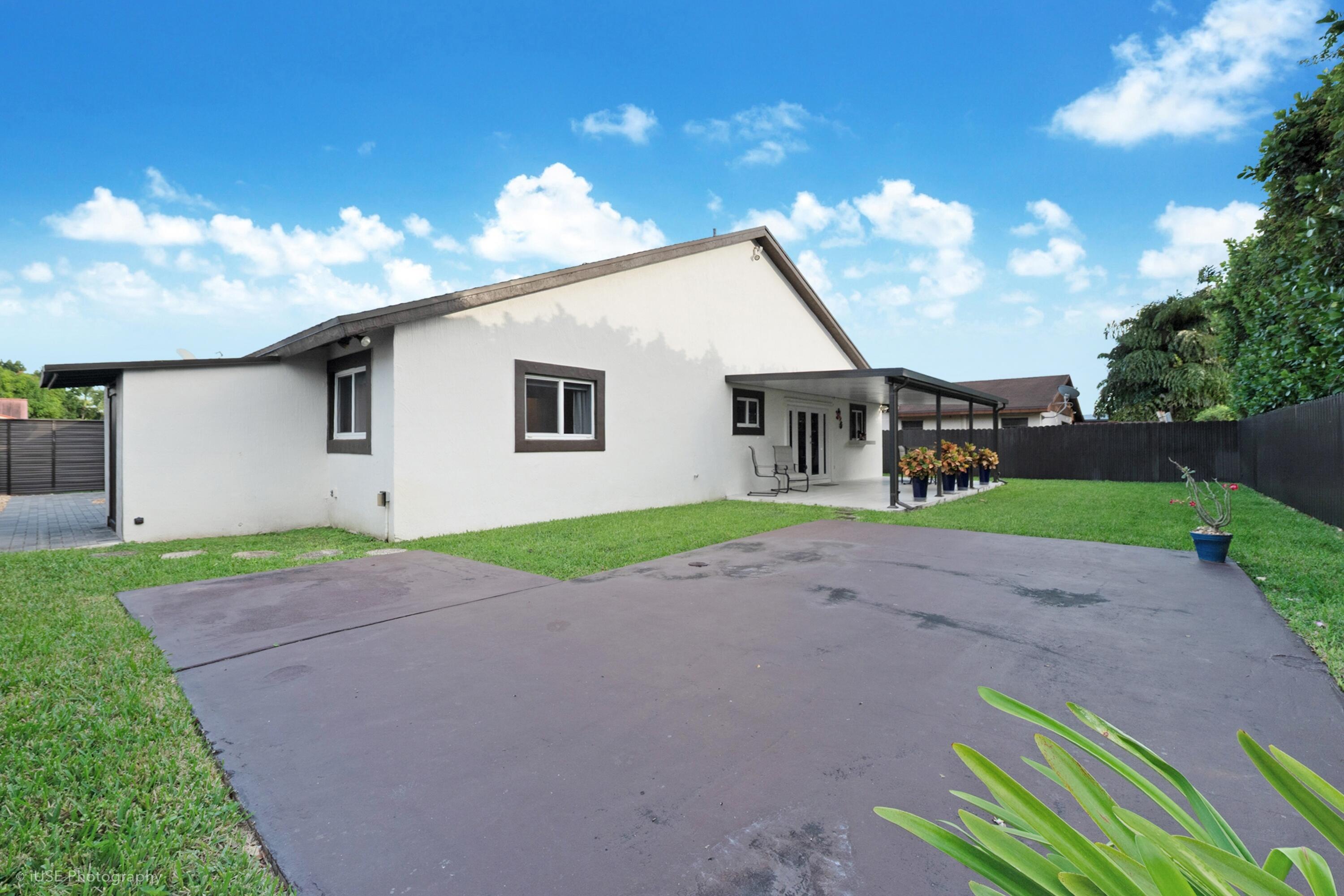 10630 Southwest 139th Avenue Miami, FL 33186 - Photo 23 of 25 23