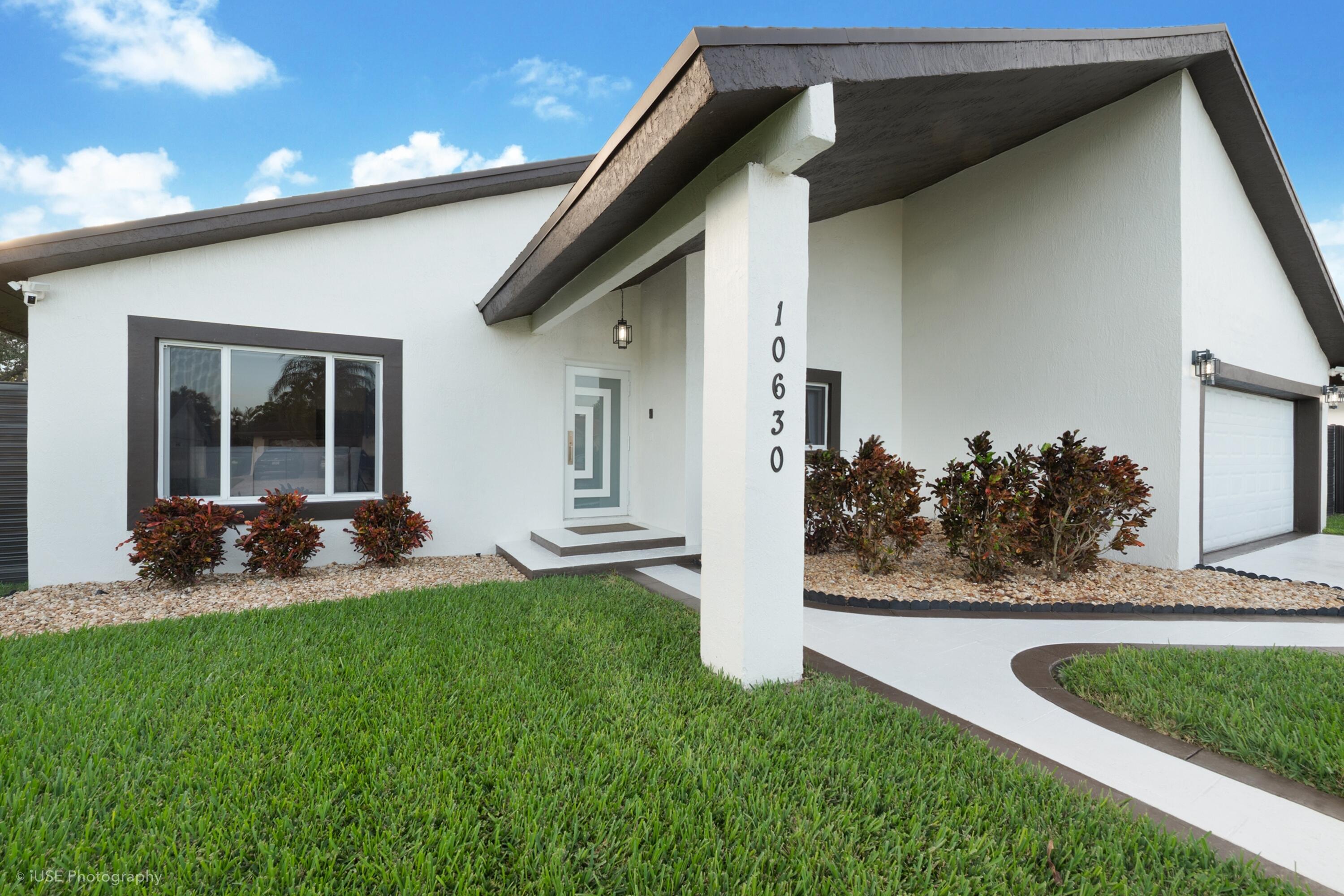 10630 Southwest 139th Avenue Miami, FL 33186 - Photo 3 of 25 3