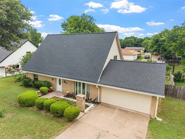 $1,900 | 6930 Trailcrest Drive, Dallas, TX 75232