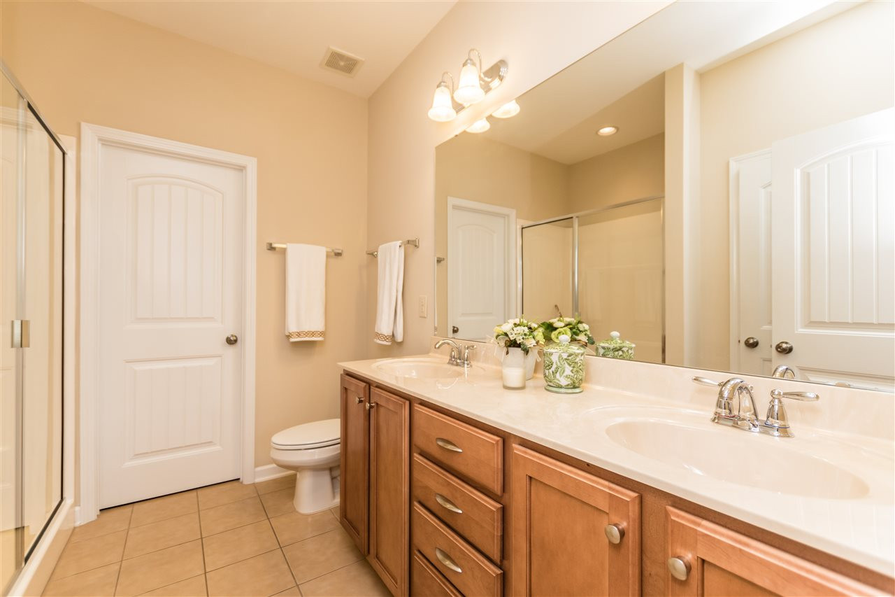 1317 Silver Beach Way Raleigh, NC 27606 - Photo 14 of 24 Photo 15