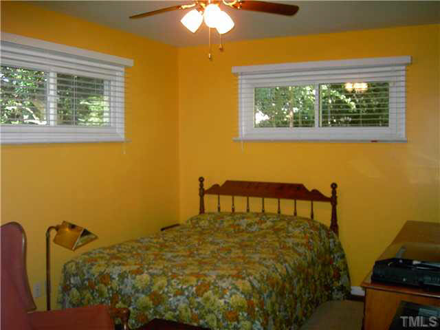 207 Dartmouth Road Raleigh, NC 27609 - Photo 15 of 24