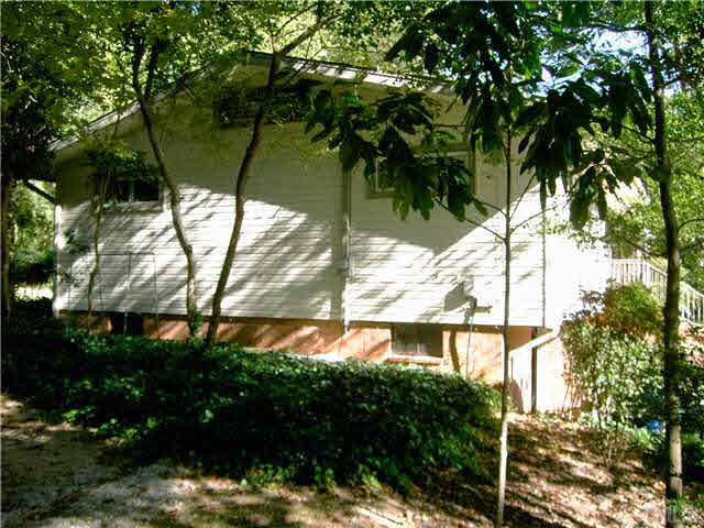 207 Dartmouth Road Raleigh, NC 27609 - Photo 4 of 24
