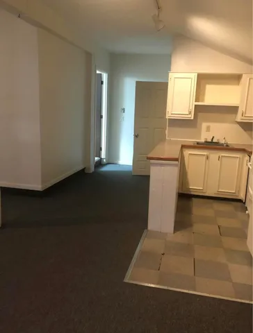 $1,450 | 748 Calef Highway, Unit 3, Barrington, NH 03825