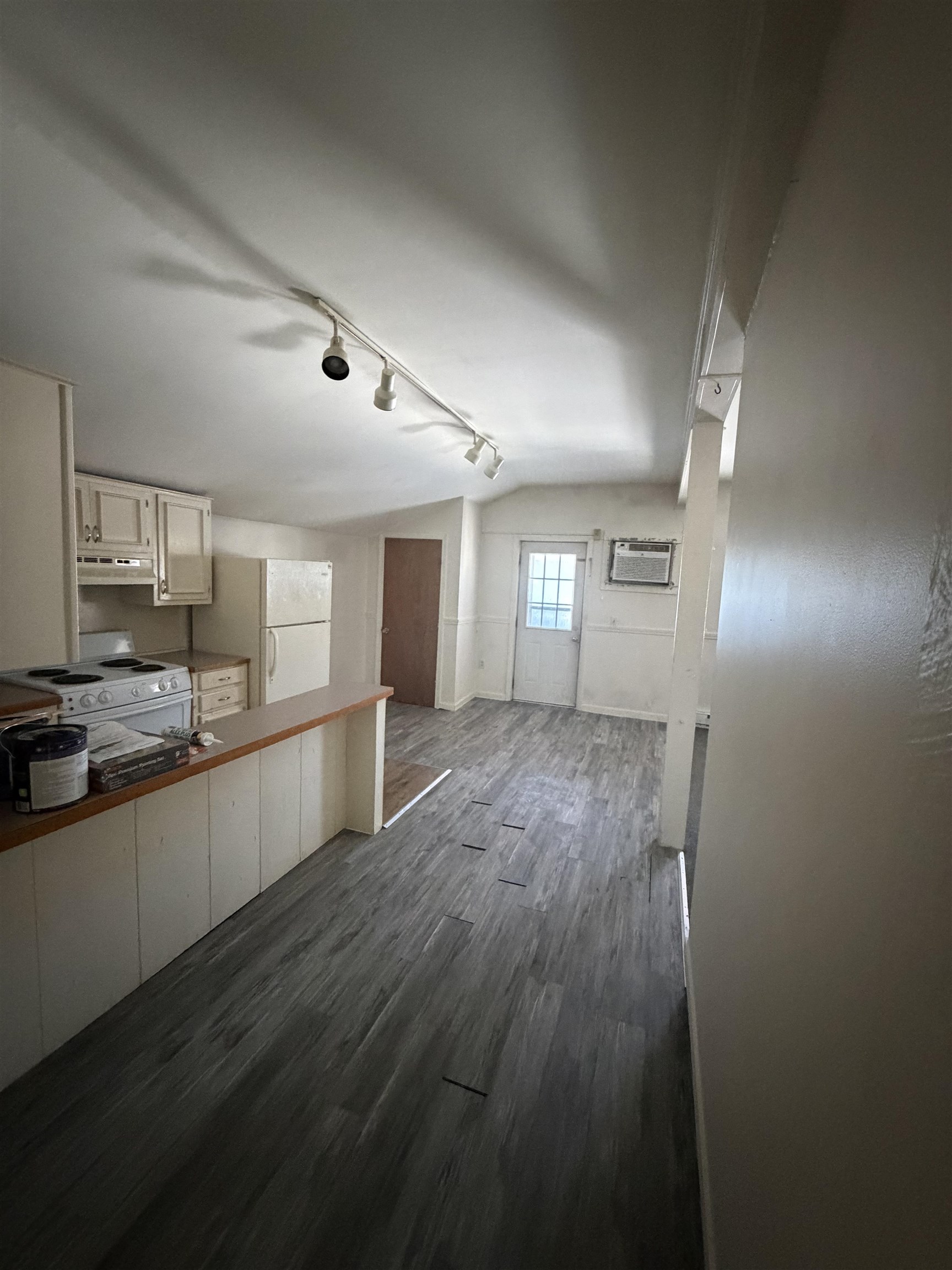 748 Calef Highway, Unit 3 Barrington, NH 03825 - Photo 4 of 14