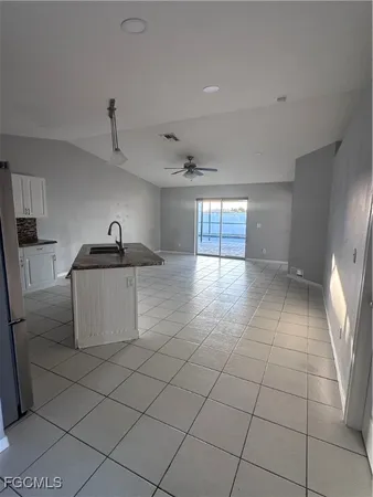 $2,000 | 2926 Southeast Santa Barbara Place, Cape Coral, FL 33904