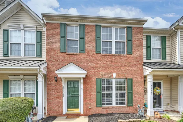 $285,000 | 2002 Cramerton Village Drive, Cramerton, NC 28032