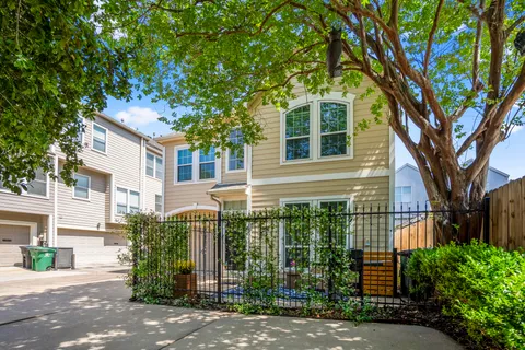 $369,000 | 2703 Jackson Street, Houston, TX 77004