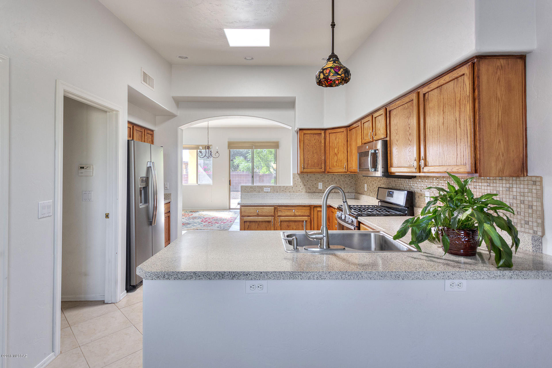 573 Pyramid Point Court Oro Valley, AZ 85737 - Photo 10 of 21