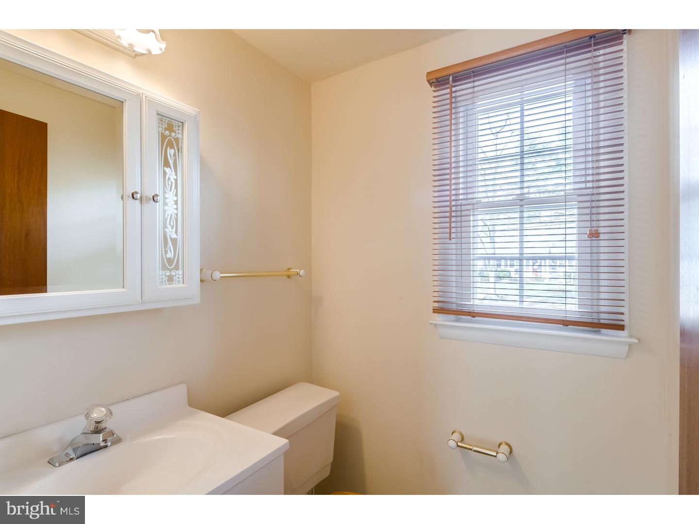 108 Warfield Road Cherry Hill, NJ 08034 - Photo 14 of 25
