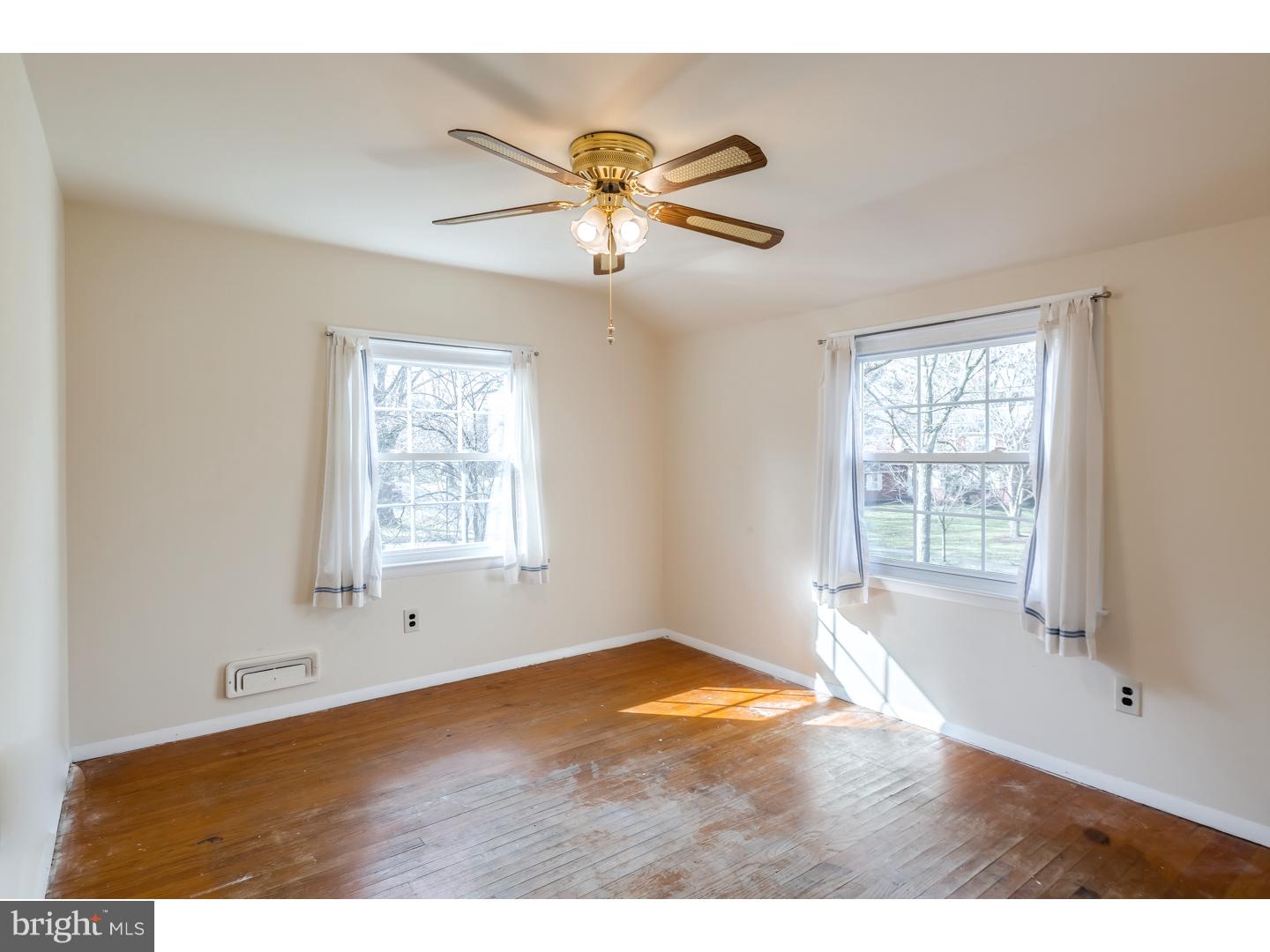 108 Warfield Road Cherry Hill, NJ 08034 - Photo 17 of 25