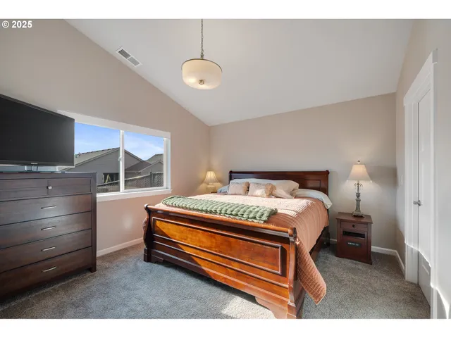 $450,000 | 2127 Southeast Academy Street, Dallas, OR 97338