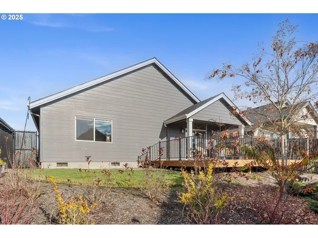 $450,000 | 2127 Southeast Academy Street, Dallas, OR 97338