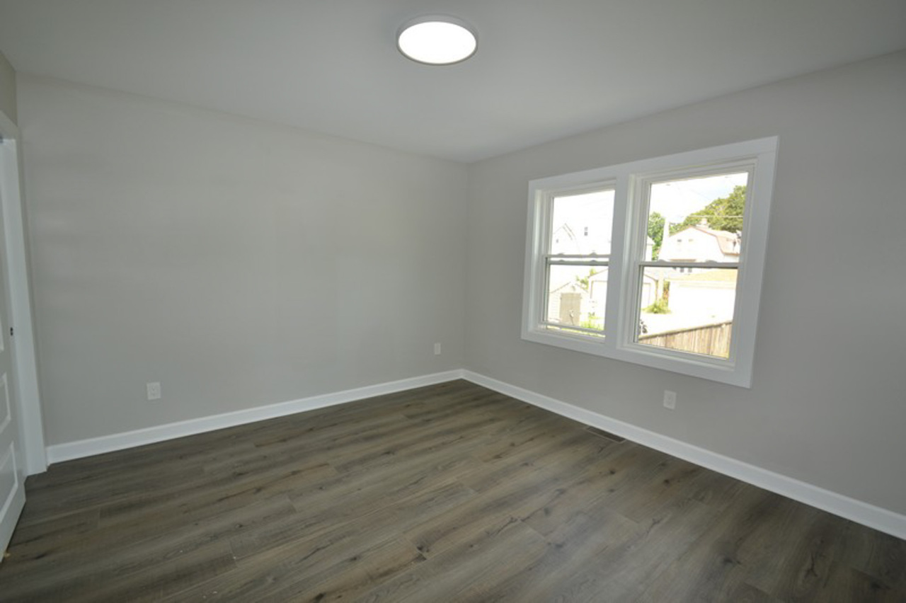 2240 East Morgan Avenue Milwaukee, WI 53207 - Photo 11 of 27 Main Level Bedroom or Office