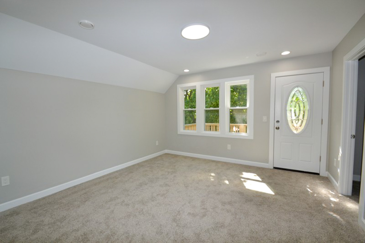 2240 East Morgan Avenue Milwaukee, WI 53207 - Photo 13 of 27 Master Bedroom