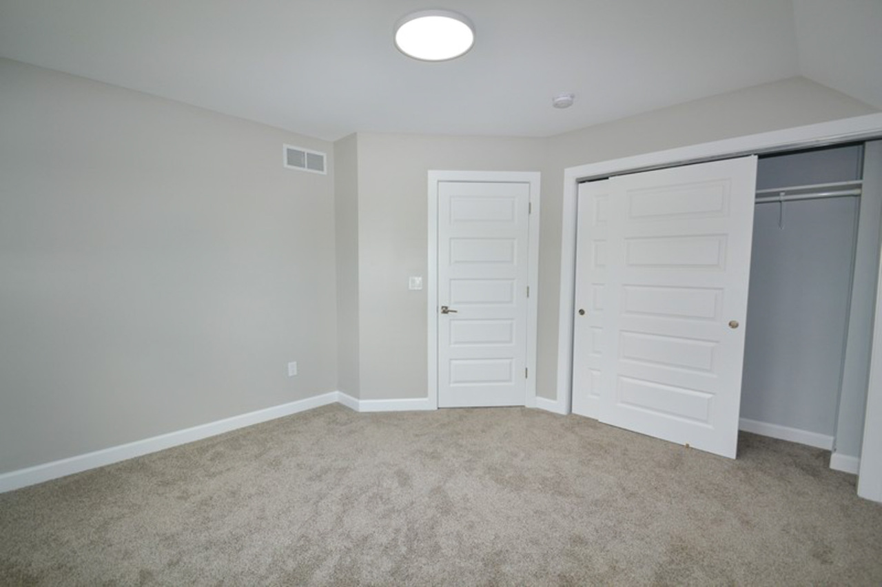 2240 East Morgan Avenue Milwaukee, WI 53207 - Photo 19 of 27 3rd Bedroom