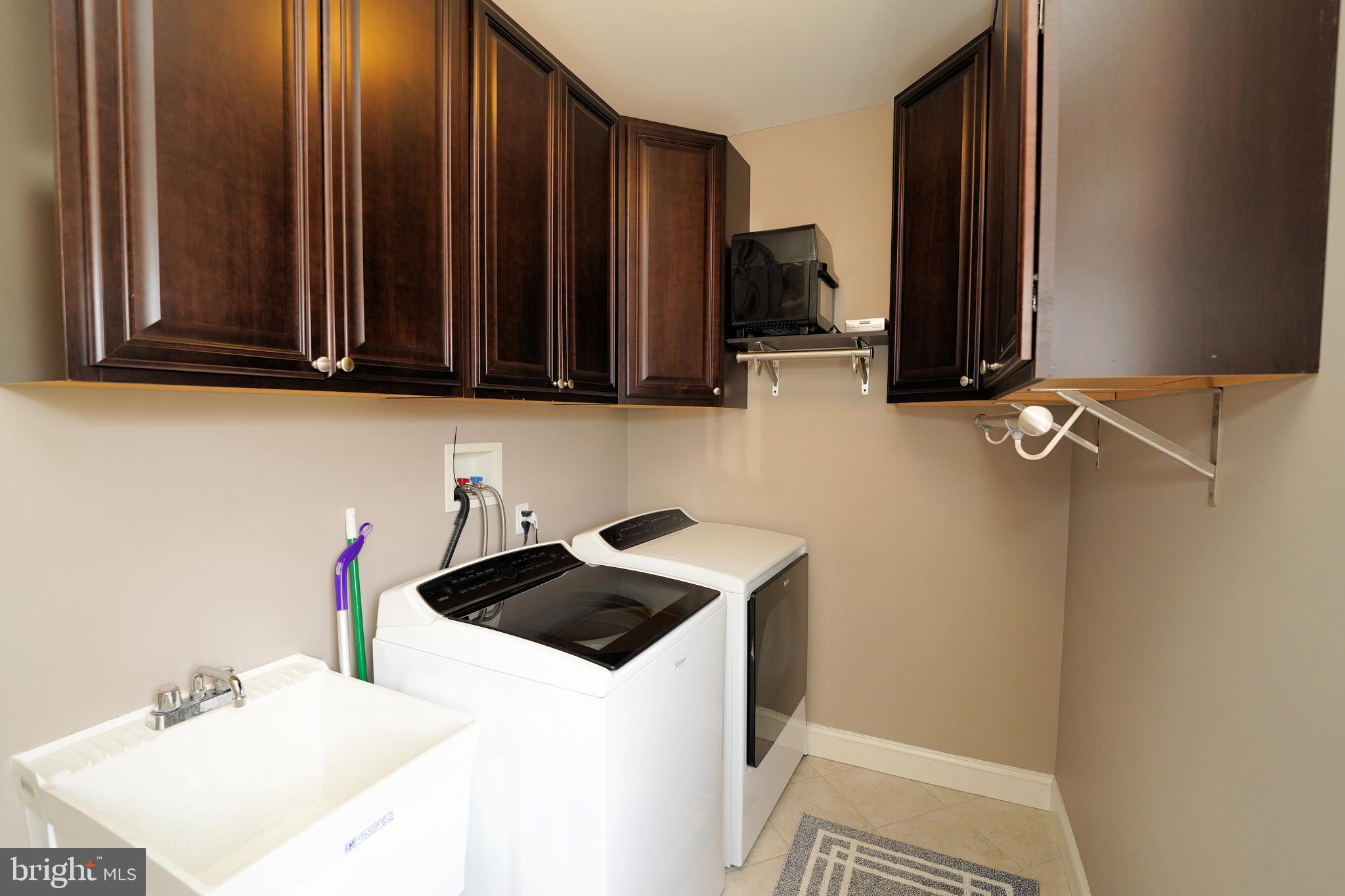 4 Emerald Road Robbinsville, NJ 08691 - Photo 26 of 56 Laundry Room