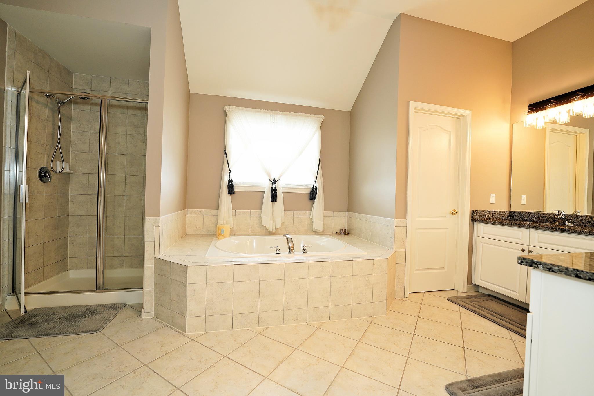 4 Emerald Road Robbinsville, NJ 08691 - Photo 37 of 56 Primary Bathroom