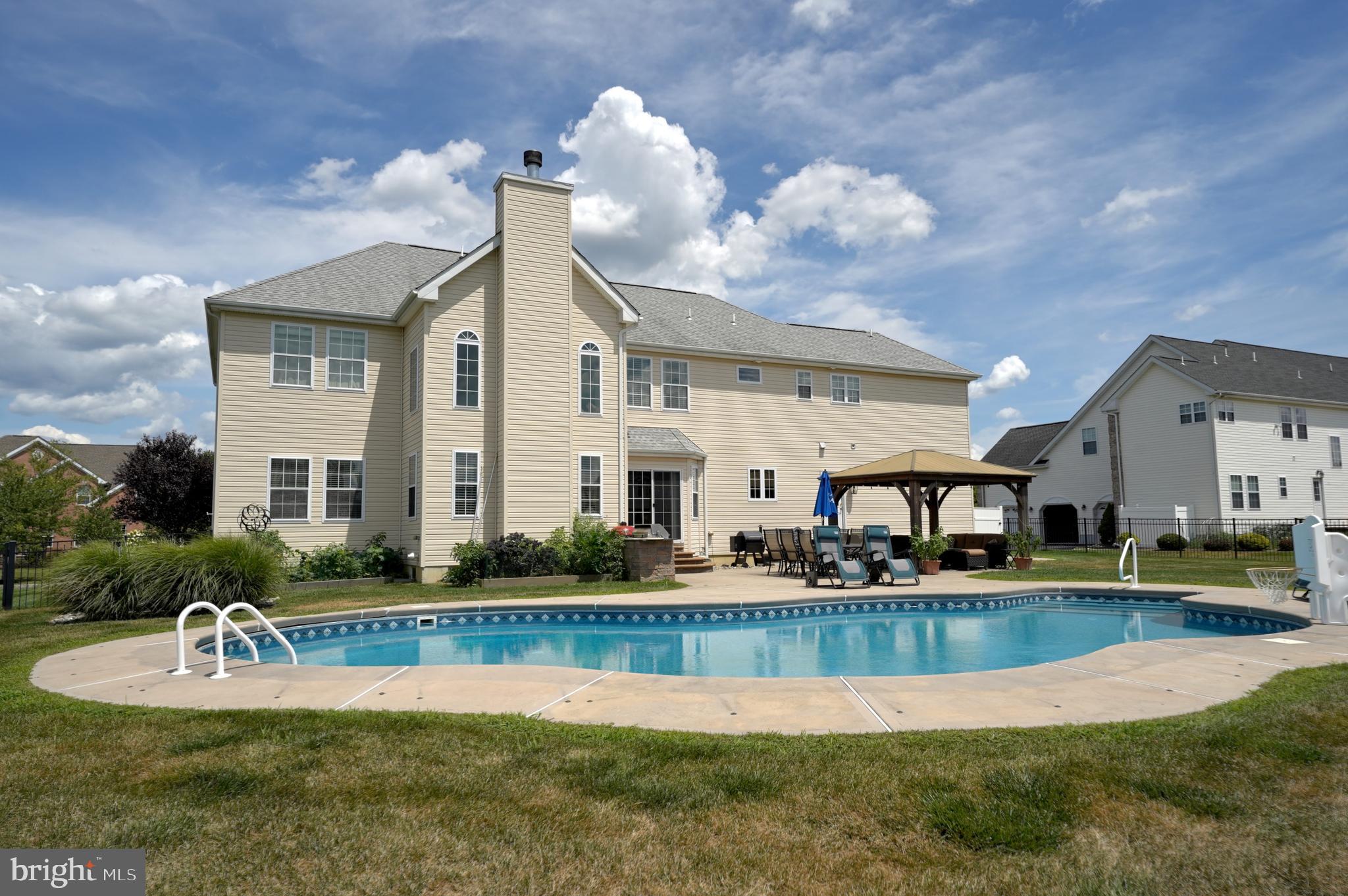 4 Emerald Road Robbinsville, NJ 08691 - Photo 50 of 56 Exterior Backyard