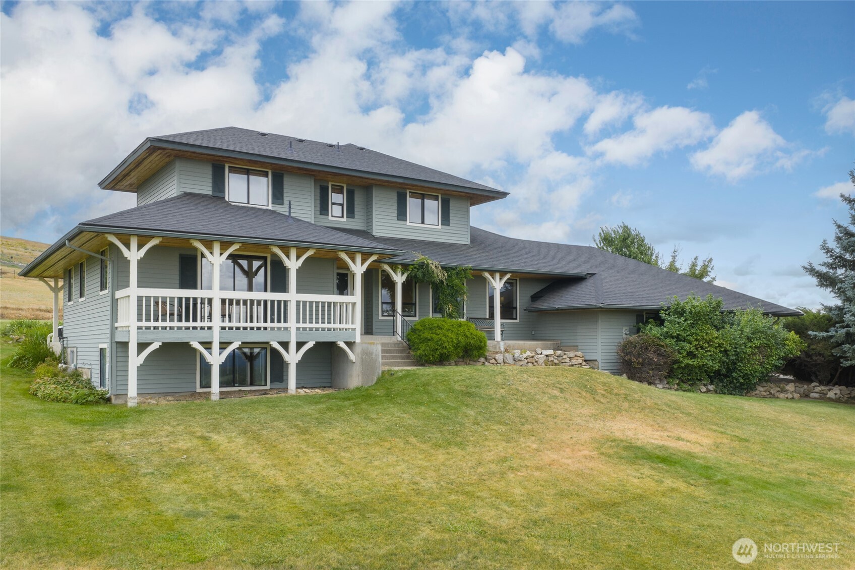 6205 South Dearborn Road Spokane, WA 99223 - Photo 4 of 40