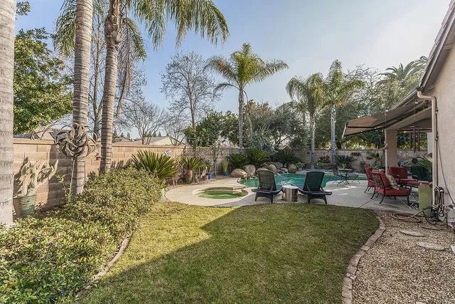 $700,000 | 1923 North Douglas Avenue, Clovis, CA 93619