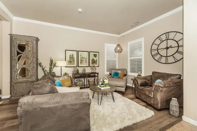 $700,000 | 1923 North Douglas Avenue, Clovis, CA 93619