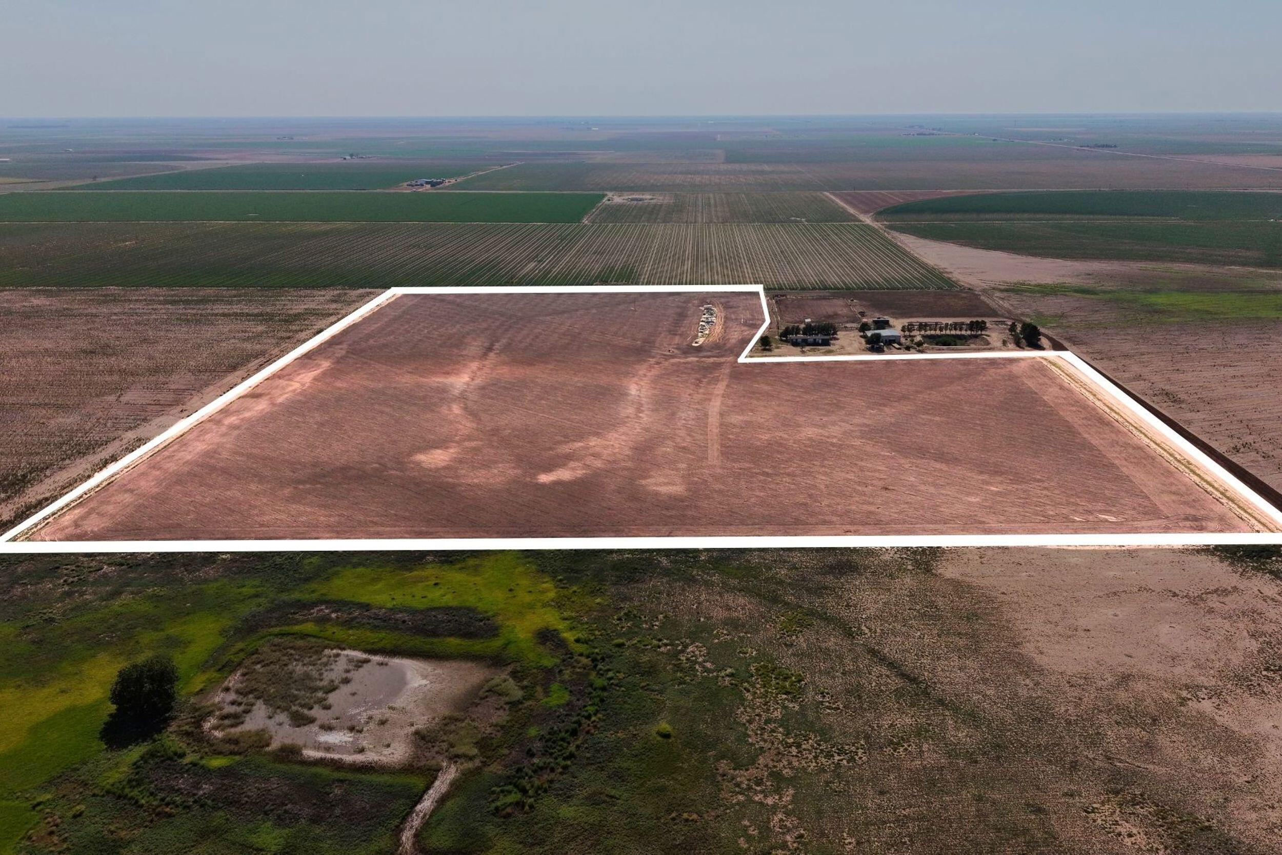 4160 Hummingbird Acreage Road Ropesville, TX 79358 - Photo 2 of 7 2_121