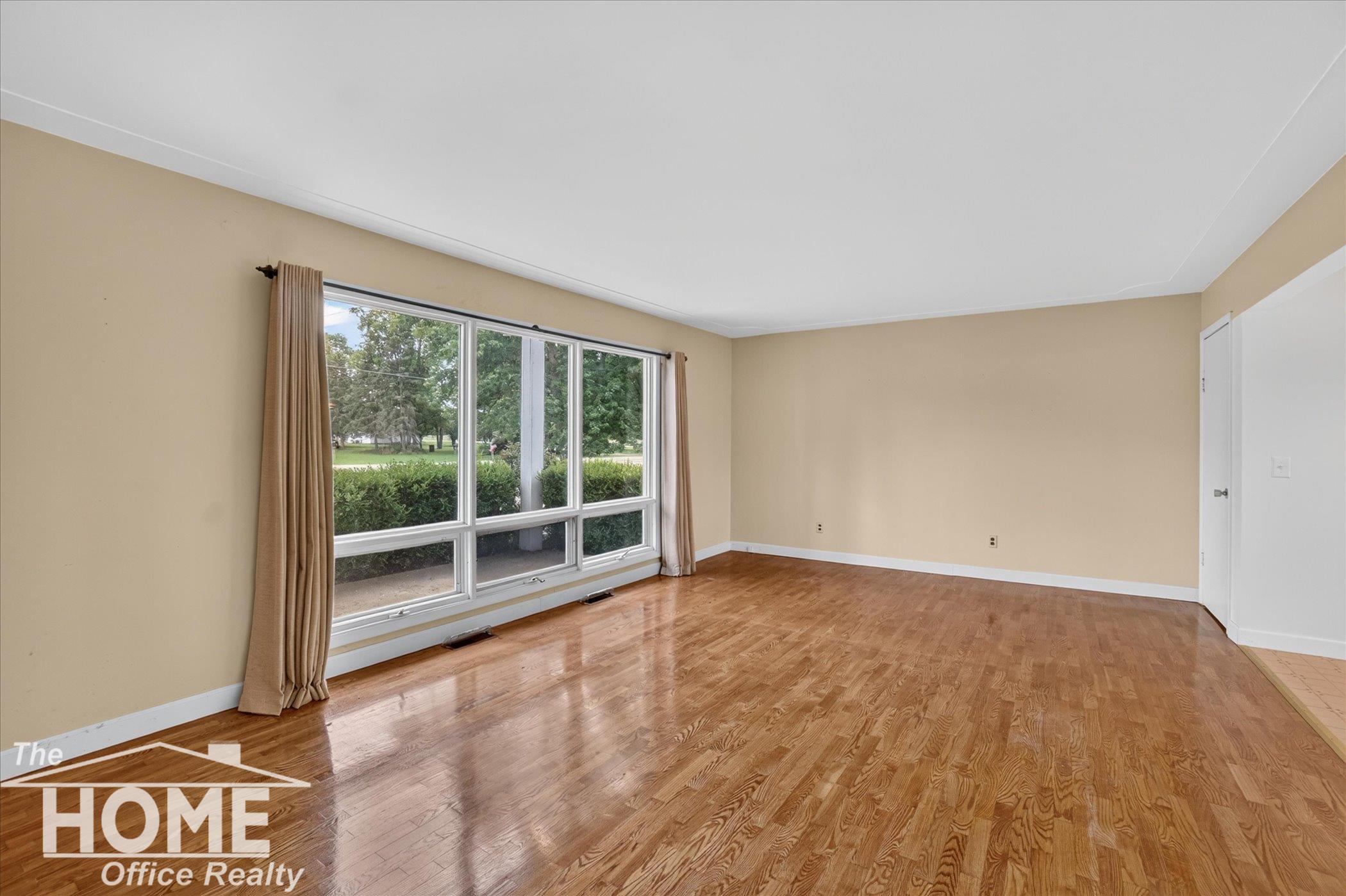 1590 Mason Road Owosso, MI 48867 - Photo 2 of 41 50219129-aff5578c-35de-4cbc-b9ed-d6d8c8428b13.JPG