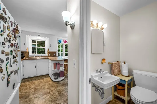 $324,900 | 59 Ingersoll Grove, Springfield, MA 01109