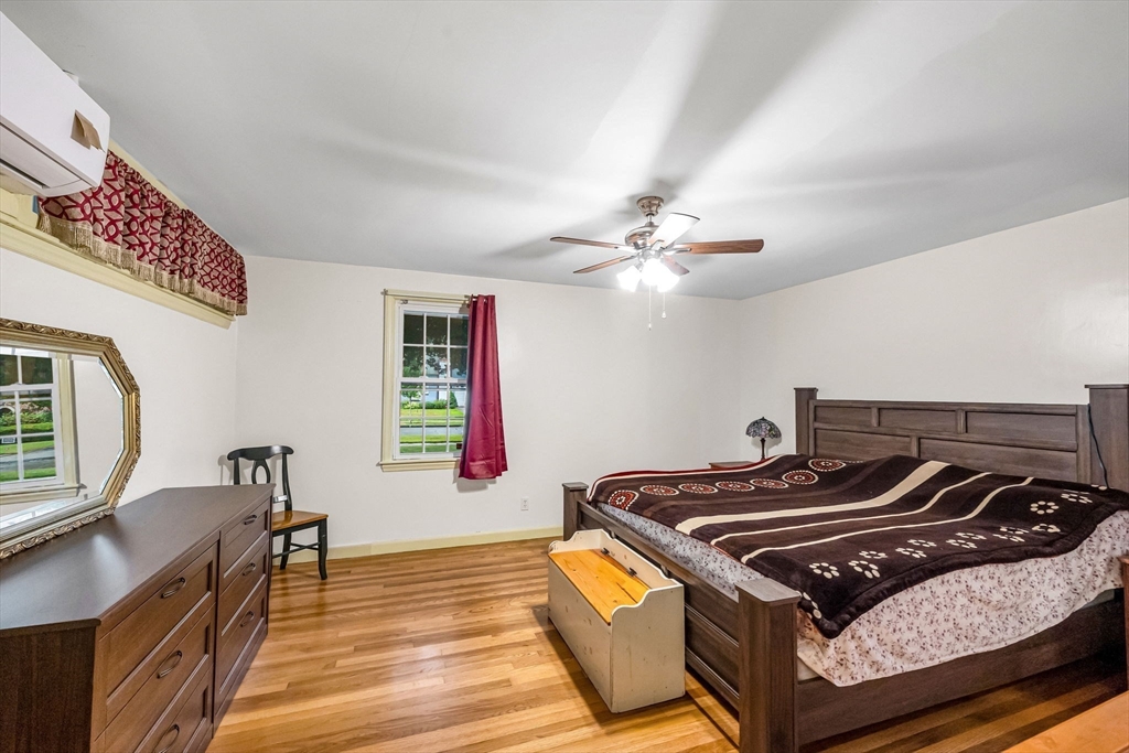 59 Ingersoll Grove Springfield, MA 01109 - Photo 19 of 42