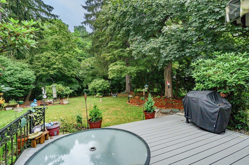 59 Ingersoll Grove Springfield, MA 01109 - Photo 29 of 42