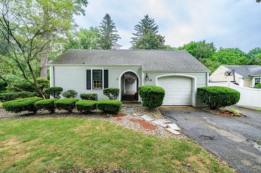 59 Ingersoll Grove Springfield, MA 01109 - Photo 37 of 42