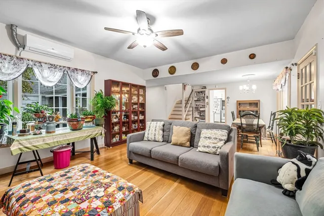 $324,900 | 59 Ingersoll Grove, Springfield, MA 01109