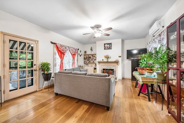 $324,900 | 59 Ingersoll Grove, Springfield, MA 01109