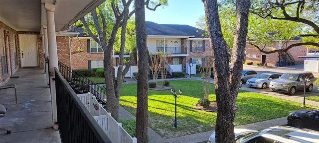 $99,900 | 14333 Memorial Drive, Unit 63, Houston, TX 77079