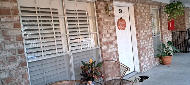 $99,900 | 14333 Memorial Drive, Unit 63, Houston, TX 77079