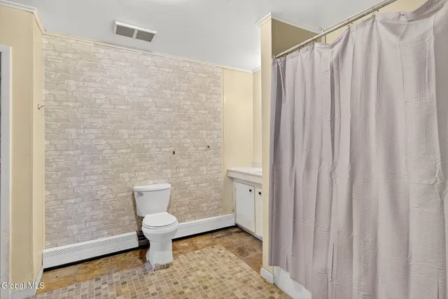 $650,000 | 180 Hilltop Road, Germantown, NY 12526