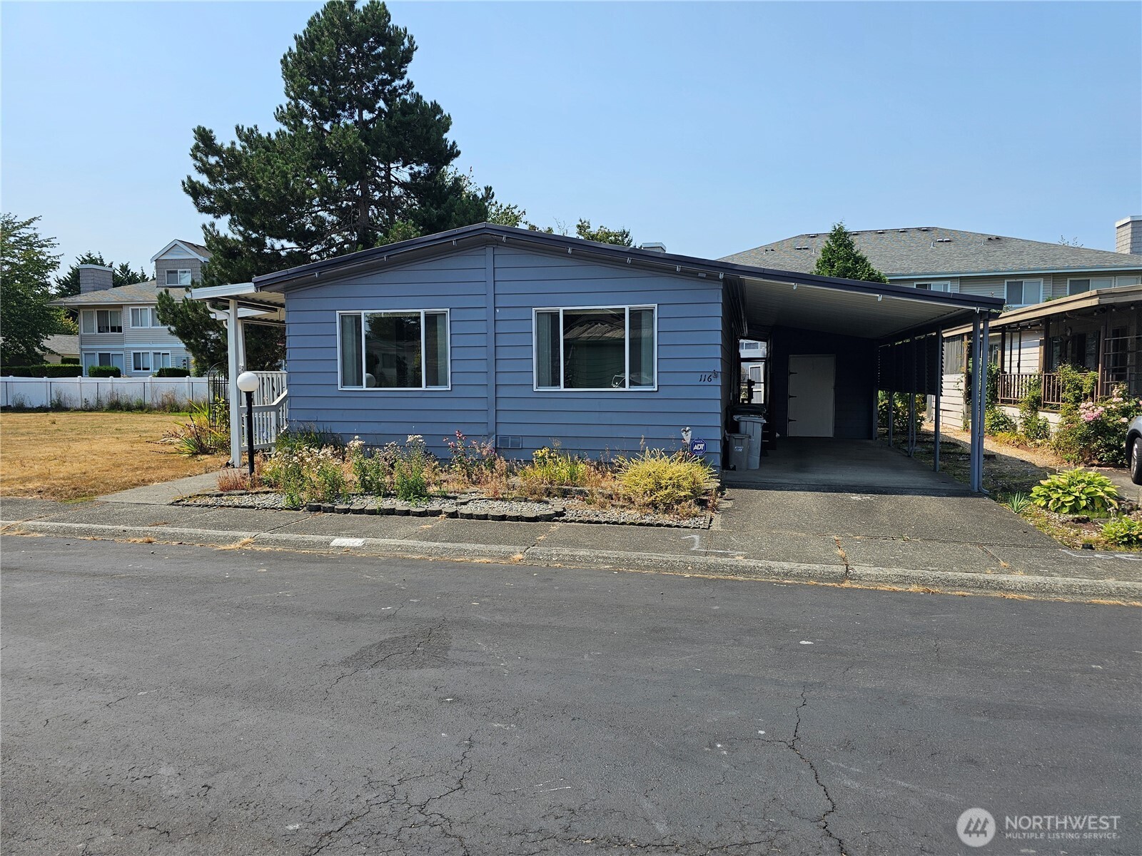 11436 Southeast 208th Street Kent, WA 98031 - Photo 4 of 28 Gallery Image 4